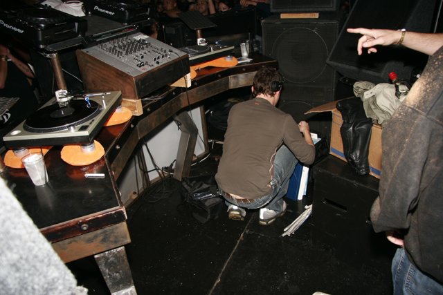 Charles Kalani Spinning the Funk in 2006