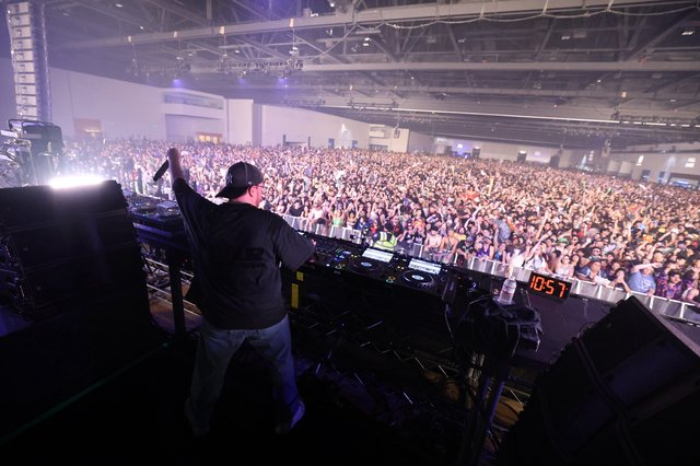 DJ Commands Massive Indoor Festival Crowd at Wobbleland