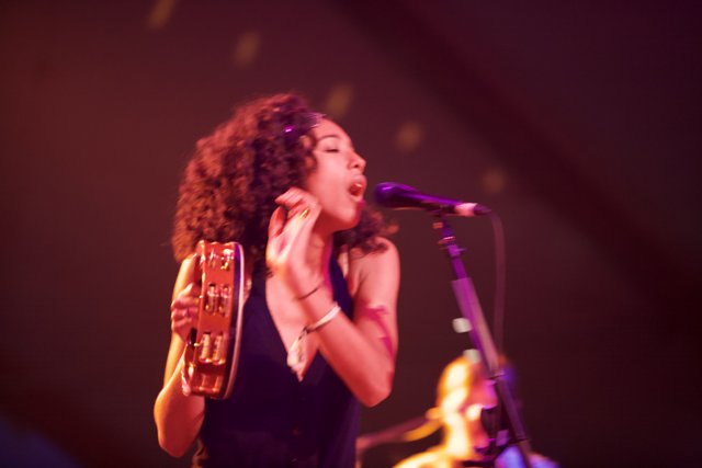 Corinne Bailey Rae Rocks Coachella with her Soulful Voice and Guitar Skills