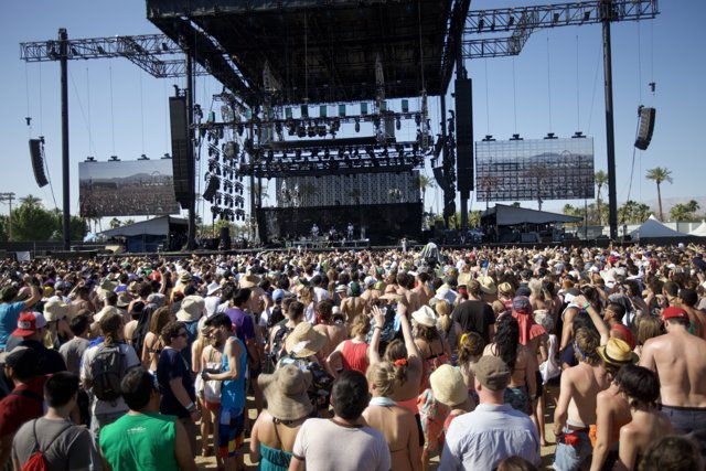 The Vibrant Crowd at Coachella 2012