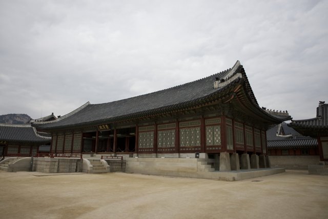 Majestic Royal Palace, Seoul - March 2024