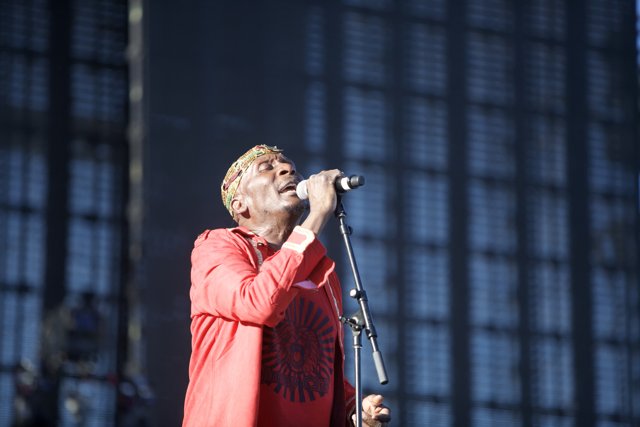 Jimmy Cliff Rocks Coachella 2012 with Solo Performance