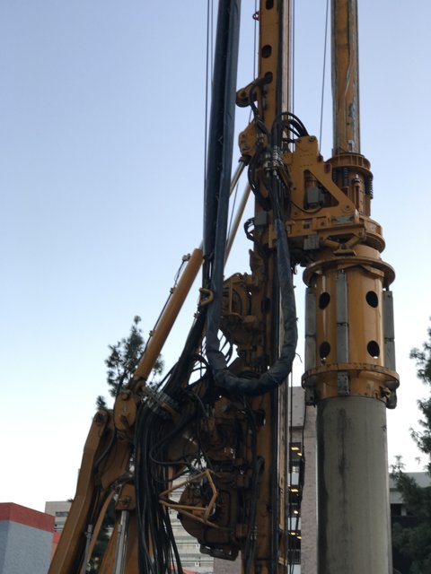 Monumental Construction in Los Angeles