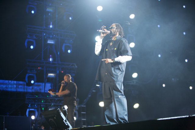 Snoop Dogg and Dr. Dre Light Up the 2012 Olympic Games