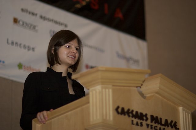 Joanna Rutkowska delivering a speech at a seminar