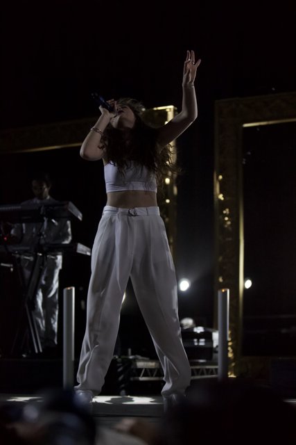 White Outfit, Powerful Voice