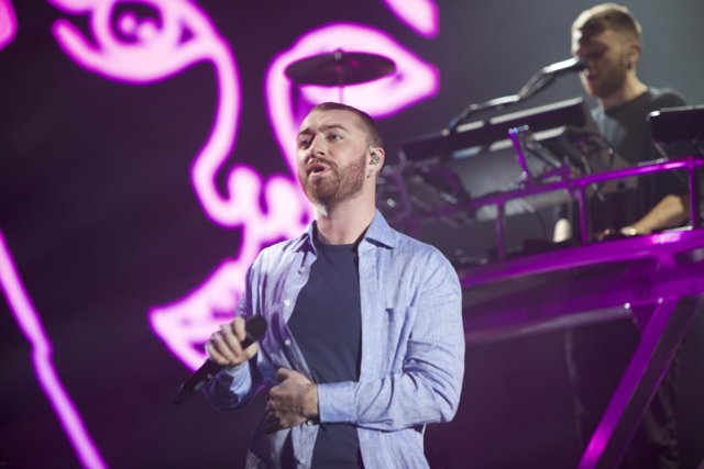 Sam Smith's Electrifying Solo Performance at O2 Arena