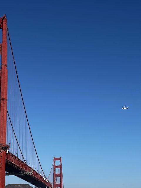 Flight Across the Iconic Golden Gate Bridge