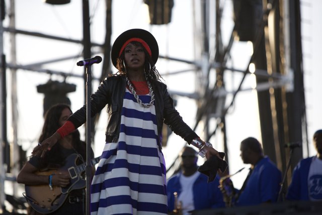 Striped Songstress Takes Coachella Stage