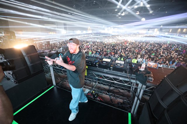 DJ Commands Massive Indoor Rave at Wobbleland 2026
