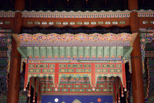 An Ornate Feast for the Eyes: South Korean Architectural Grandeur