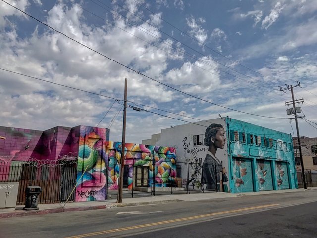 Vibrant Mural Adds Urban Charm to LA