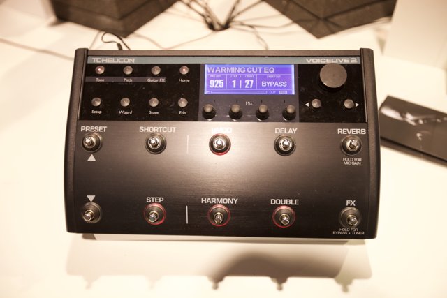 Digital Audio Interface with Multiple Knobs