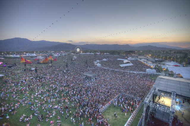 Crowd Roar at Coachella 2013