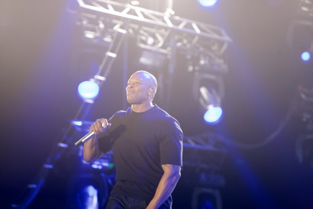 Dr. Dre's Electric Performance