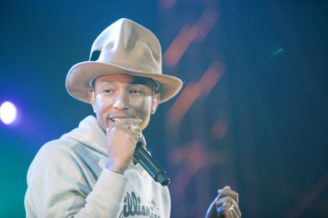 Pharrell Rocks the Cowboy Hat at O2 Arena
