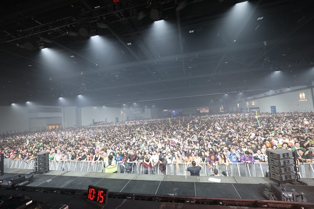 Massive EDM Crowd Packs Arena at Wobbleland 2026