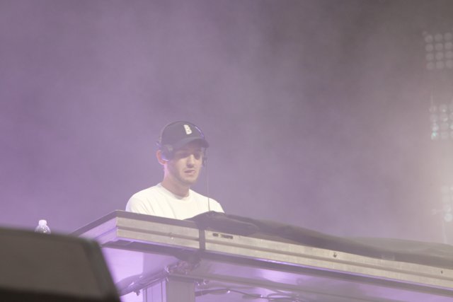 Baauer Rocks the Crowd