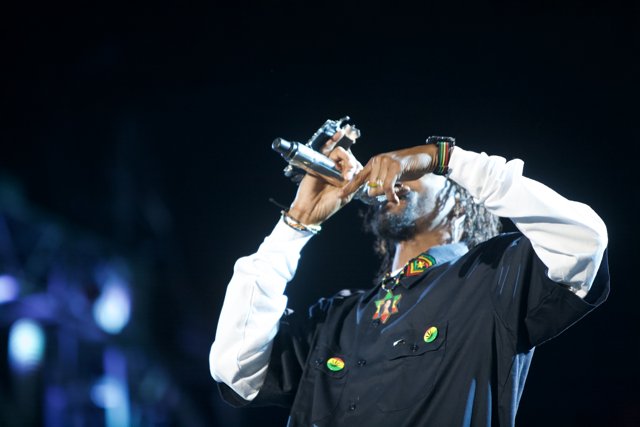 Snoop Dogg Brings Down the House at iHeart Radio Music Festival