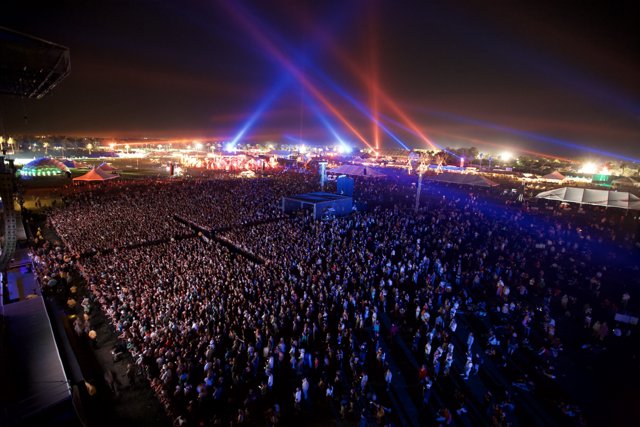Night Sky Illuminates Enthusiastic Crowd at Coachella Music Festival