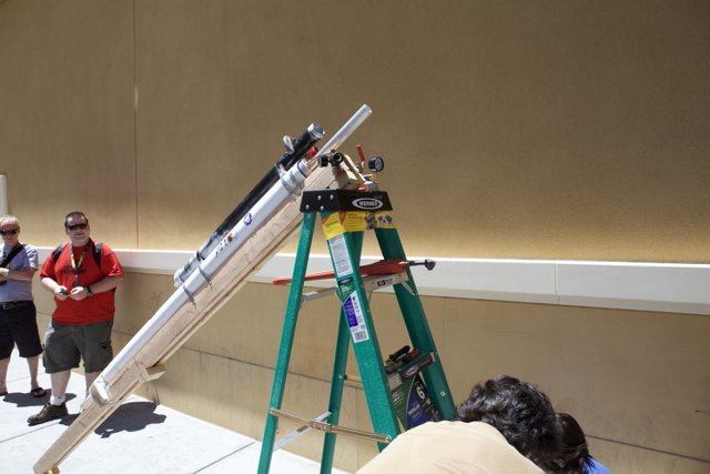 Fixing Optical Equipment on a Ladder