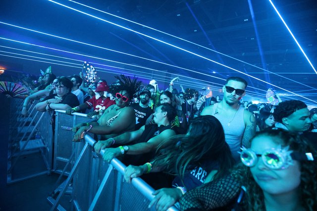 Electrifying Crowd Surges at Wobbleland 2026 Festival