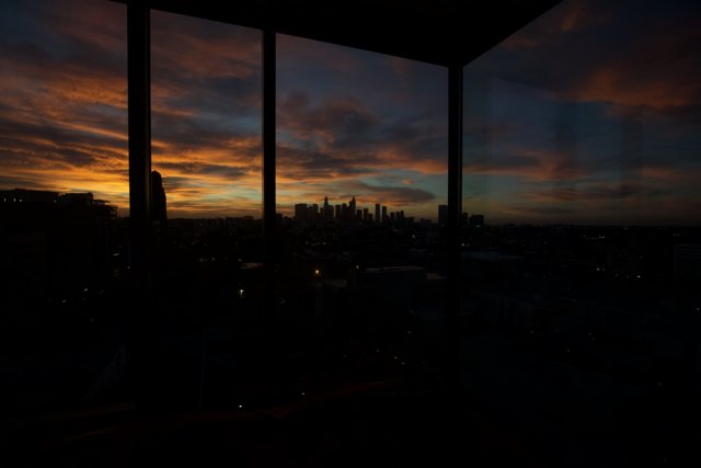Silhouettes of City Living: Capturing the Majesty of a Sunset