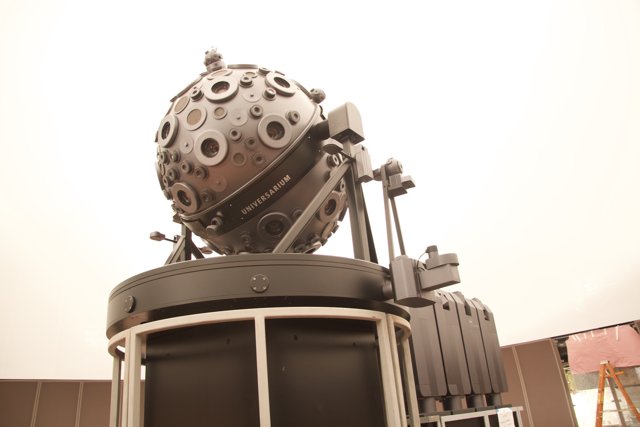 The Majestic Planetarium Machine