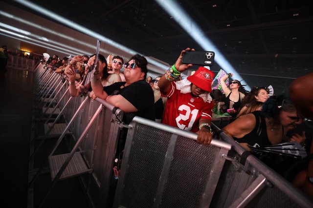 Front Row Fans Electrified at Wobbleland 2026