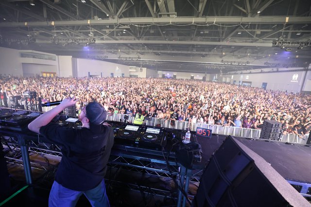 DJ Commands Massive Crowd at Wobbleland 2026
