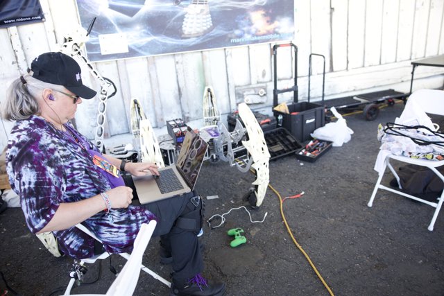 Maker at Work: Laptop and Innovation