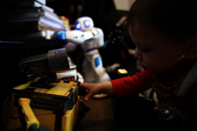 Baby's First Robot Encounter