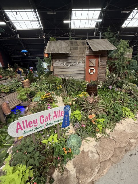 Enchanted Corner: Alley Cat Alley