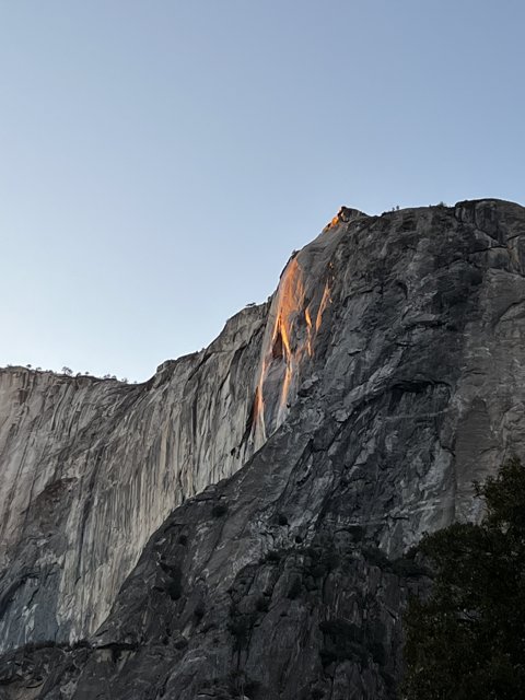 Sunset Over Yosemite's Majestic Peaks