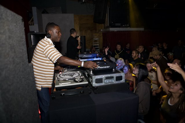 Kenny Ken electrifies the crowd with his DJ set