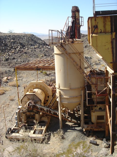 Monumental Machine in the Desert