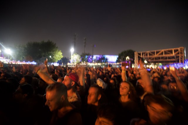 Night Sky Comes Alive with Crowd at FYF Bullock 2015 Concert