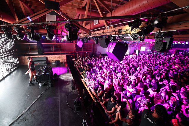 DJ Ignites Packed Crowd at Wobbleland 2026