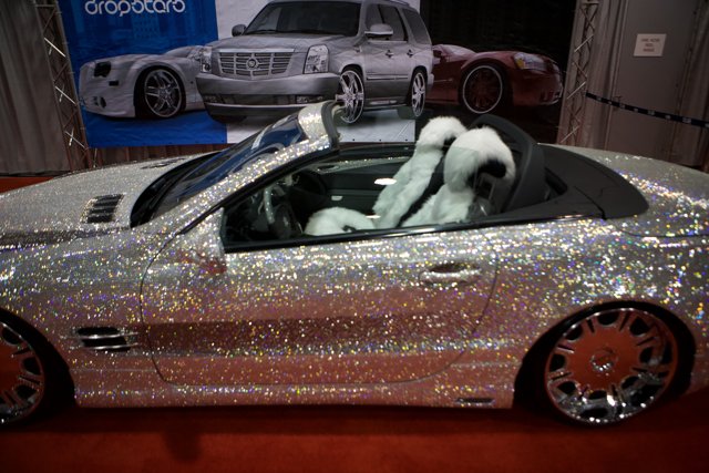 Glittering Convertible Machine with 6 Wheels