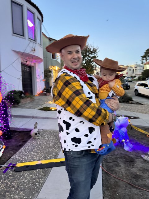Halloween Buzz & Woody: A Toy Story Adventure