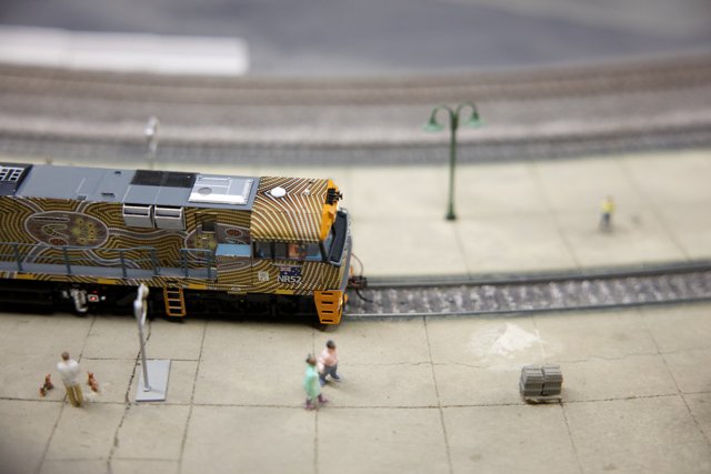 Miniature Worlds in Motion