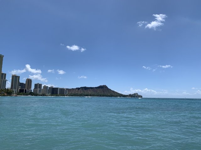 Majestic View of Honolulu's Cityscape and Ocean