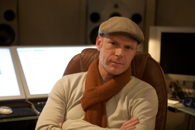 Junkie XL Gets Cozy with Computer