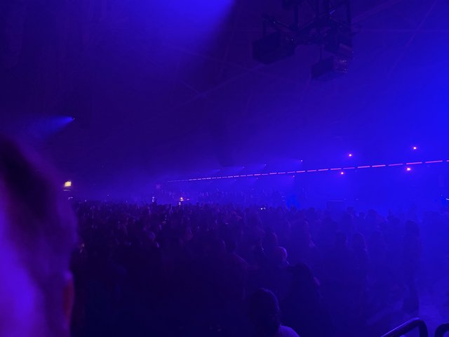 Immersive Blue Light Show at Electronic Music Concert