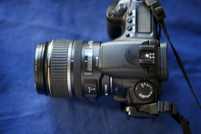 The 2006 Canon 20d with Lens Attached