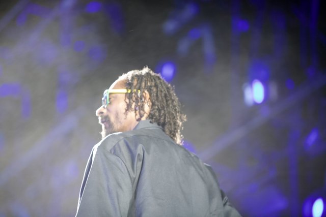 Snoop Dogg Lights Up the Crowd at WWE Live in Toronto