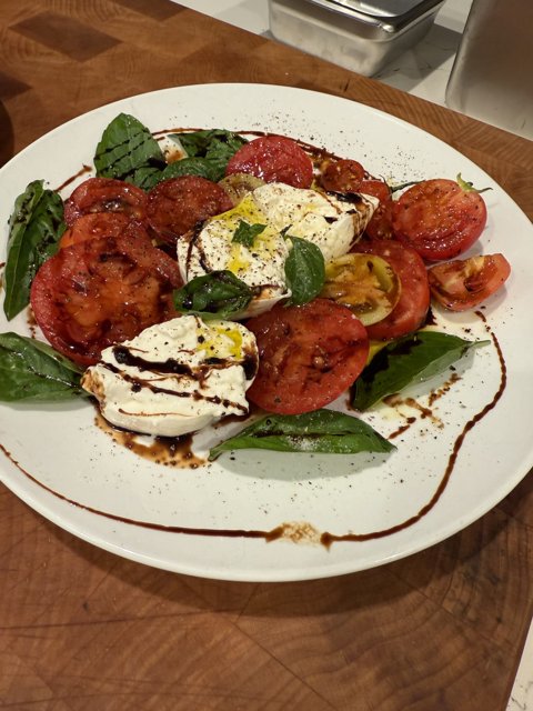Fresh Caprese Platter