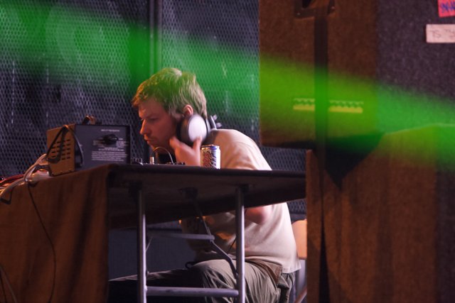 Aphex Twin Performs Live with Intense Light Show