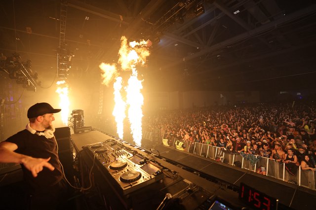 DJ Ignites the Crowd with Pyrotechnic Fire Show