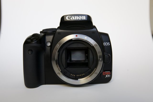 A Review of the Canon EOS 20D Camera
